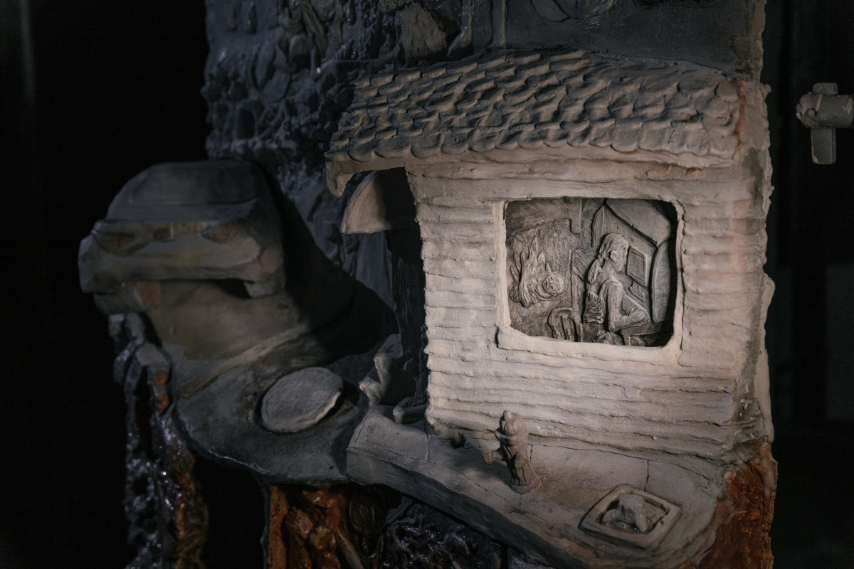 Sculptural mural from TASE'24 graduation exhibition by Zody Burke for Trickster Magazine